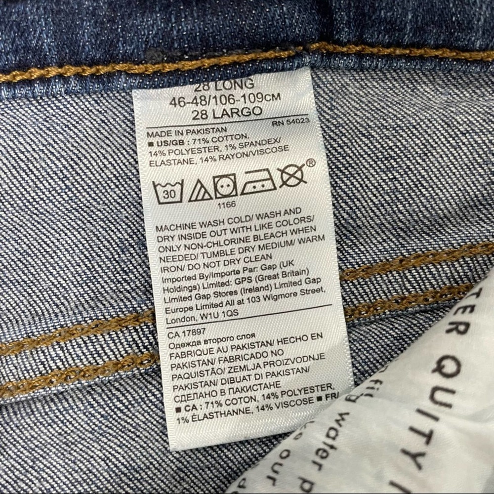 Banana Republic Girlfriend Jeans Distressed Raw Hem Dark Wash Women’s 28L - Picture 7 of 12